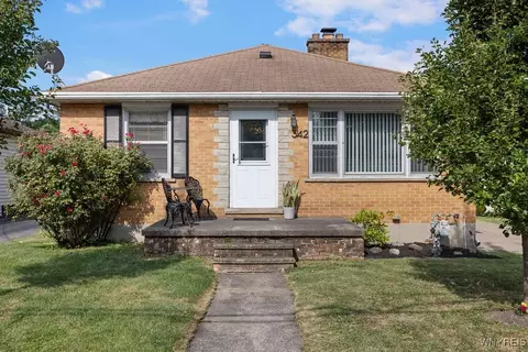 342 74th St, Niagara Falls, NY 14304