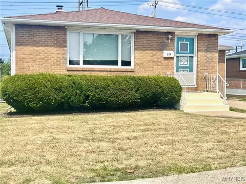124 Barnabas Dr, Depew, NY 14043
