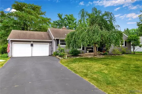 75 Jordan Rd, Amherst, NY 14221