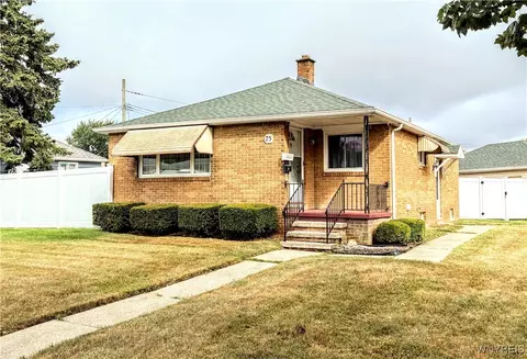 75 Nandale Dr, Cheektowaga, NY 14227