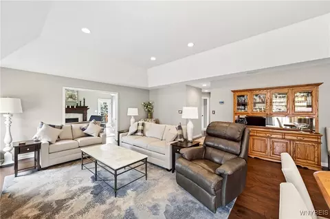 Living - 26 Cherryfield Ln, Lancaster, NY 14086 photo 2 of 6