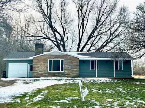 1307 Milestrip Rd, North Collins, NY 14111