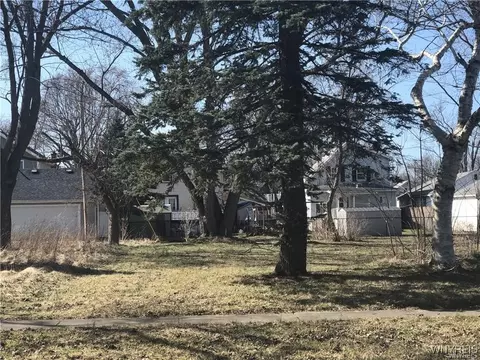 708712 93rd St, Niagara Falls, NY 14304