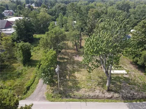 1993 S Creek Rd, Evans, NY 14047