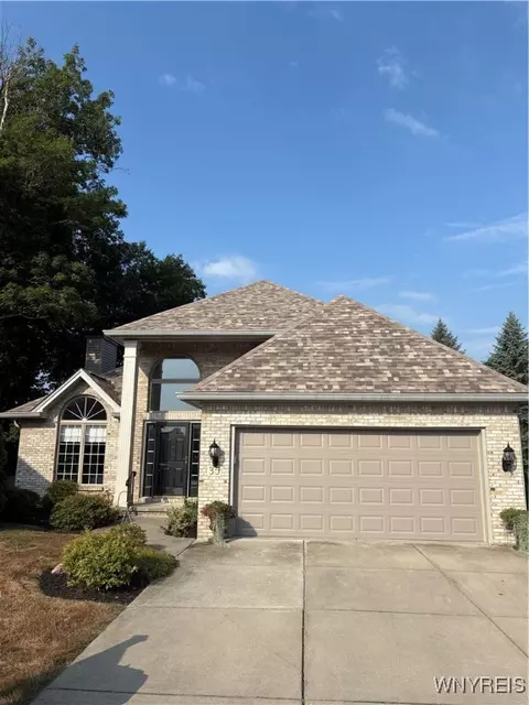 35 Ainsley Ct, Buffalo, NY 14221