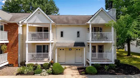 4607 Chestnut Ridge Rd #I, Amherst, NY 14228