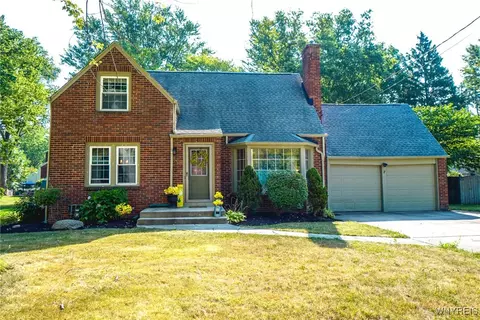 187 Hunt Ave, Hamburg, NY 14075