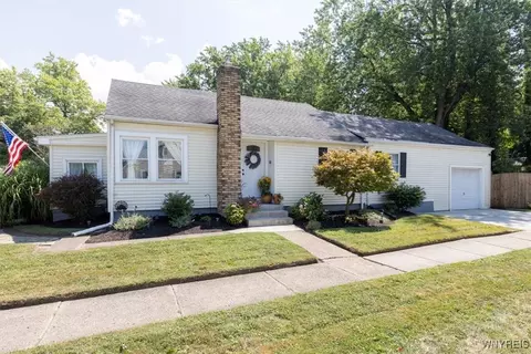 59 Sherwood Ave, Hamburg, NY 14075