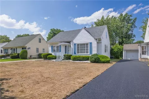 172 Lorfield Dr, Amherst, NY 14226