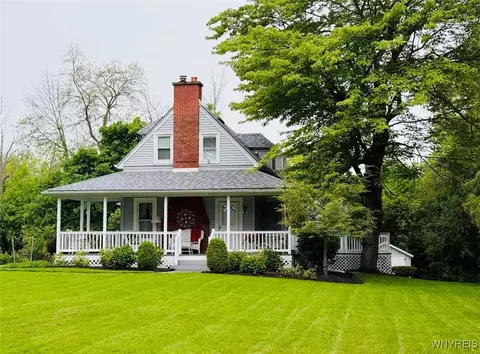 5344 Eastwood Ave, Hamburg, NY 14075