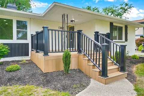Exterior - 109 Devon Ln, Amherst, NY 14221 photo 3 of 12