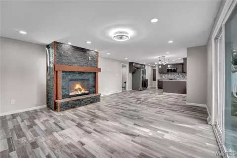 Living - 109 Devon Ln, Amherst, NY 14221 photo 7 of 11