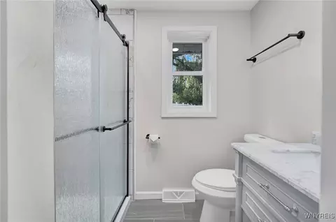 Bath - 109 Devon Ln, Amherst, NY 14221 photo 1 of 4