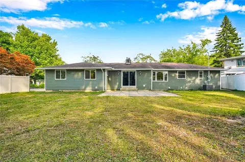 Exterior - 109 Devon Ln, Amherst, NY 14221 photo 4 of 12