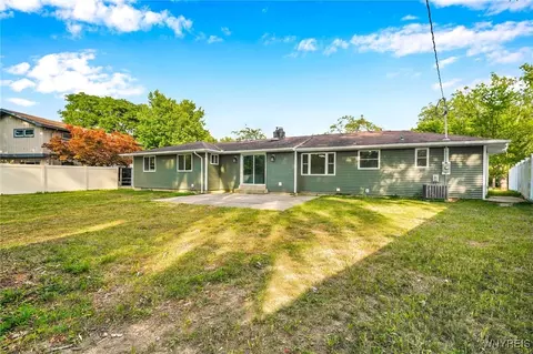 Exterior - 109 Devon Ln, Amherst, NY 14221 photo 6 of 12