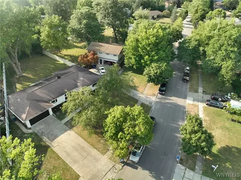 View/Area - 109 Devon Ln, Amherst, NY 14221 photo 1 of 2