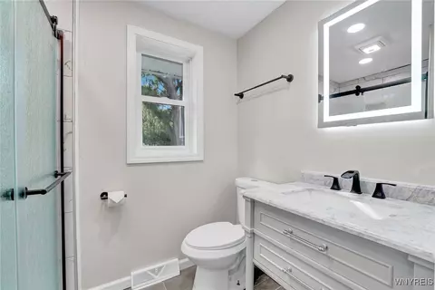 Bath - 109 Devon Ln, Amherst, NY 14221 photo 2 of 4