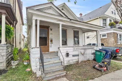 298 Dearborn St, Buffalo, NY 14207