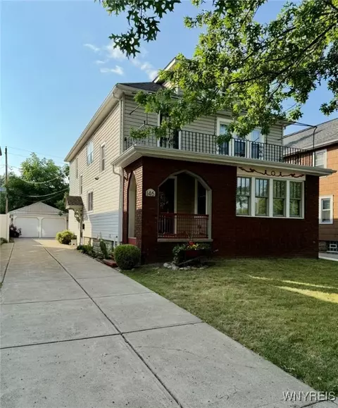 146 Chamberlin Dr, West Seneca, NY 14210