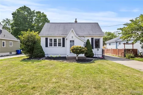 3040 Lyth Rd, Buffalo, NY 14218