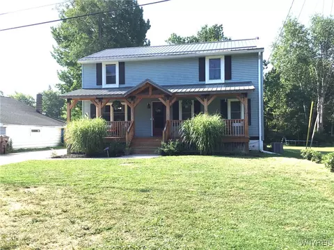 2583 Sunset Dr, Eden, NY 14057