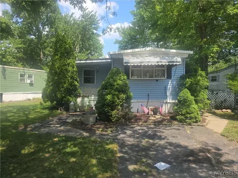 83 Expressway Vlg, Niagara, NY 14304