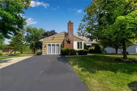 5805 Townline Rd, Cambria, NY 14132