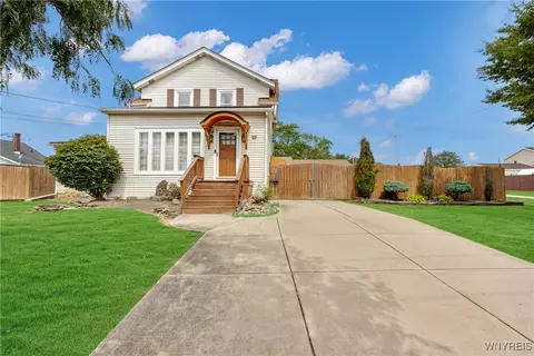 18 Olmstead Ave, Depew, NY 14043