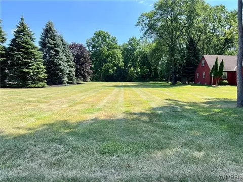 Orchard Park Road, Orchard Park, NY 14127