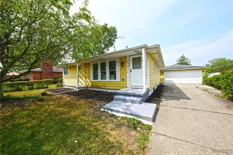 440 Lynbrook Ave, Tonawanda, NY 14150
