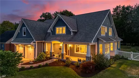188 Reist St, Amherst, NY 14221