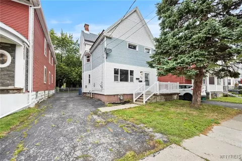 48 Ryan St, Buffalo, NY 14210
