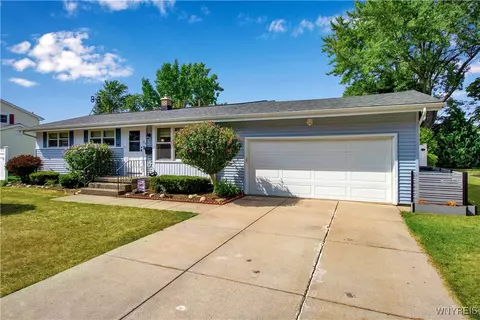 219 Cindy Dr, Amherst, NY 14221