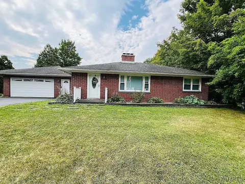 8506 Clark Mills Rd, Whitestown, NY 13492