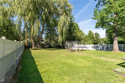 Exterior - 132 Beech Rd, Aurora, NY 14052 photo 5 of 6