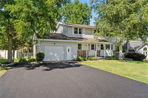 132 Beech Rd, Aurora, NY 14052
