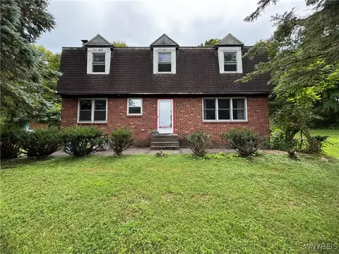 1466 Erie St, Darien, NY 14040