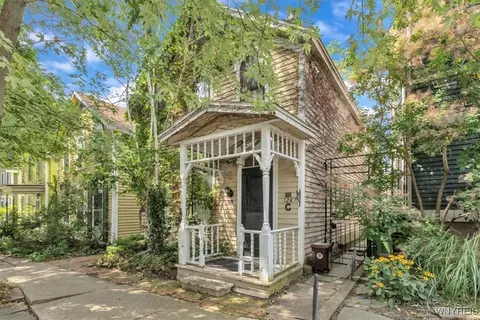 124 Mariner St, Buffalo, NY 14201