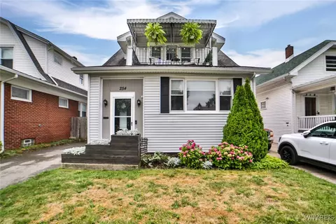 254 Westgate Rd, Kenmore, NY 14217