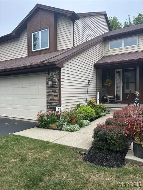 13 Eastwood Pkwy, Depew, NY 14043