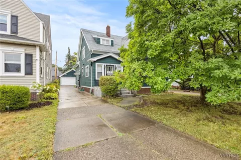 705 Eggert Rd, Buffalo, NY 14215