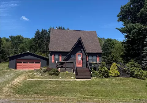 11553 Brown Schoolhouse Rd, Freedom, NY 14065