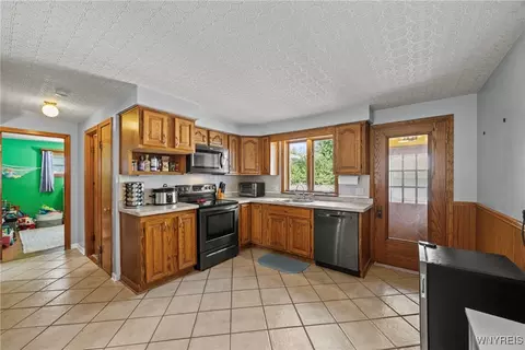 Other - 50 Pardee Ave, Lancaster, NY 14086 photo 3 of 10