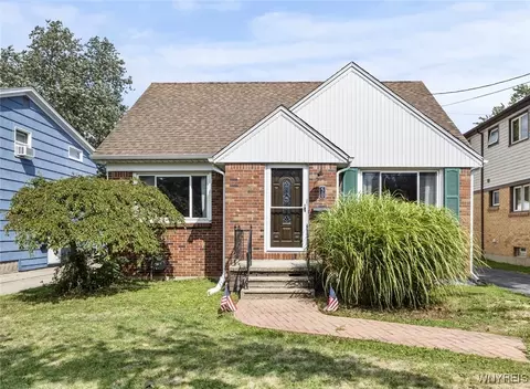 Exterior - 50 Pardee Ave, Lancaster, NY 14086 photo 4 of 4