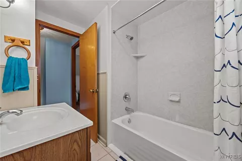 Bath - 50 Pardee Ave, Lancaster, NY 14086 photo 3 of 3