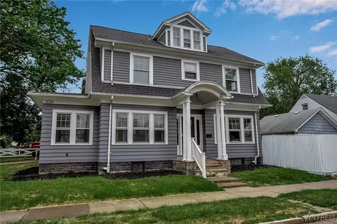 1226 Roselle Ave, Niagara Falls, NY 14305