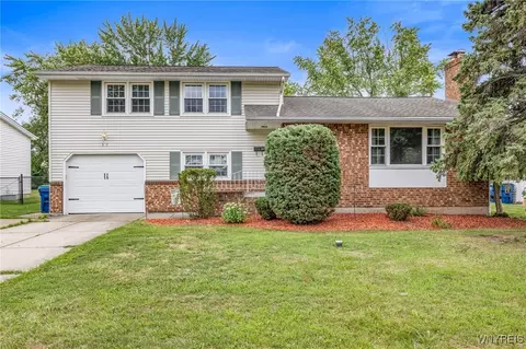57 Brookdale Dr, Amherst, NY 14221