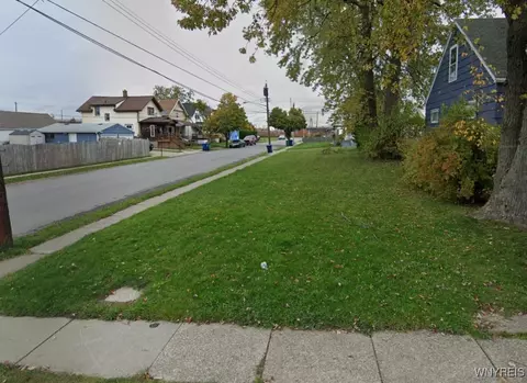 30 Reiman St, Buffalo, NY 14206