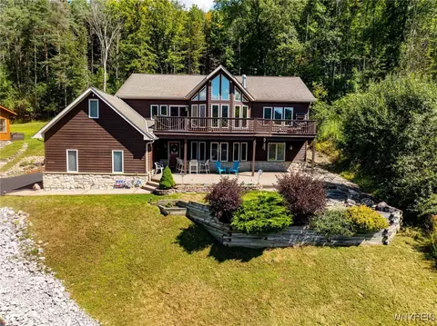 6383 Northwood Dr, Ellicottville, NY 14731