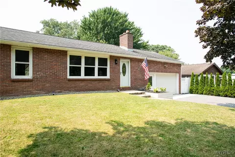 10428 Front St, North Collins, NY 14111